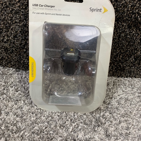 Sprint Universal USB Car Charger NEW - Picture 3 of 3